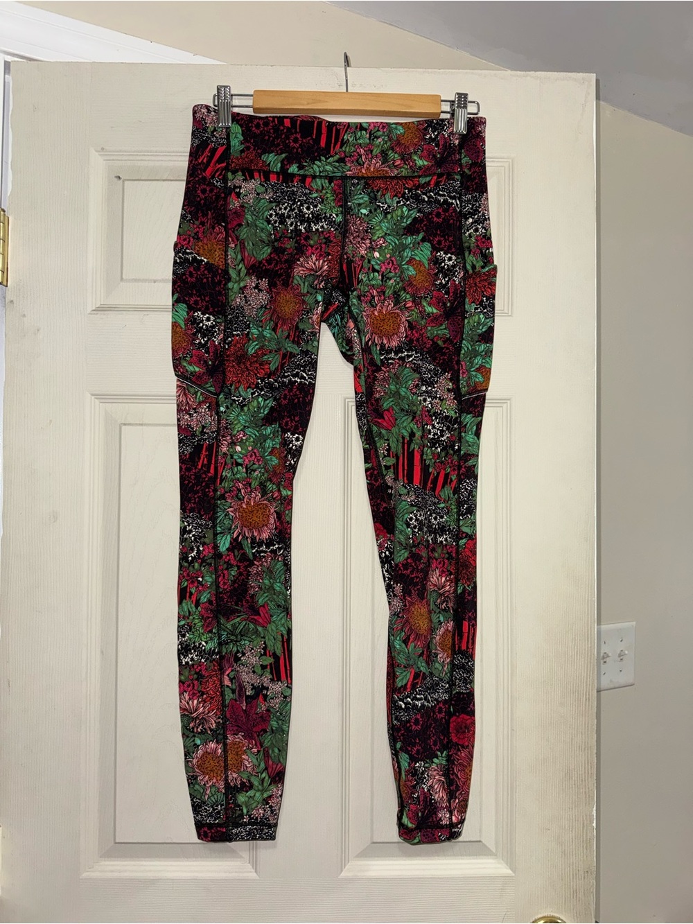 Lululemon Zen Garden Multi floral pattern leggings